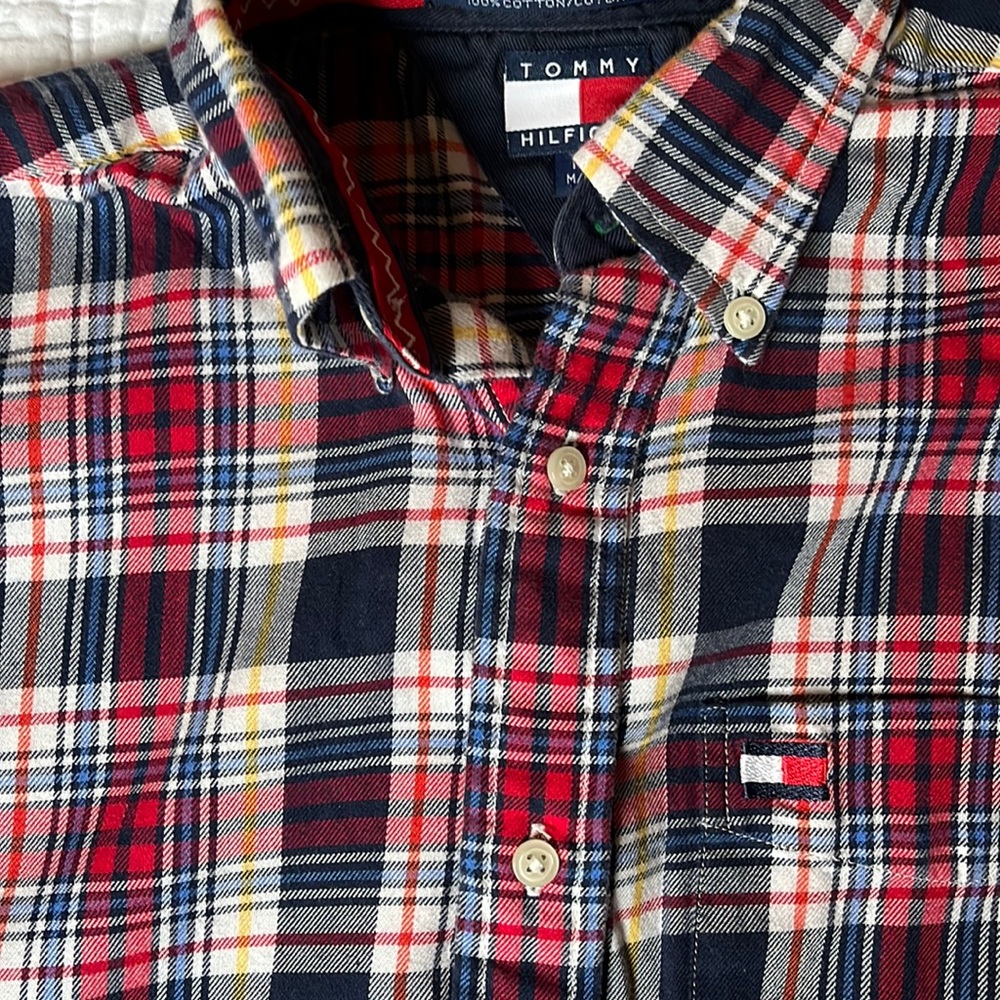 Tommy Hilfiger button down plaid shirt. Size medium.